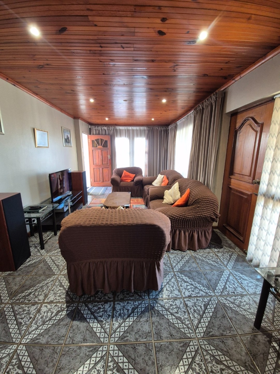 5 Bedroom Property for Sale in Motherwell Eastern Cape